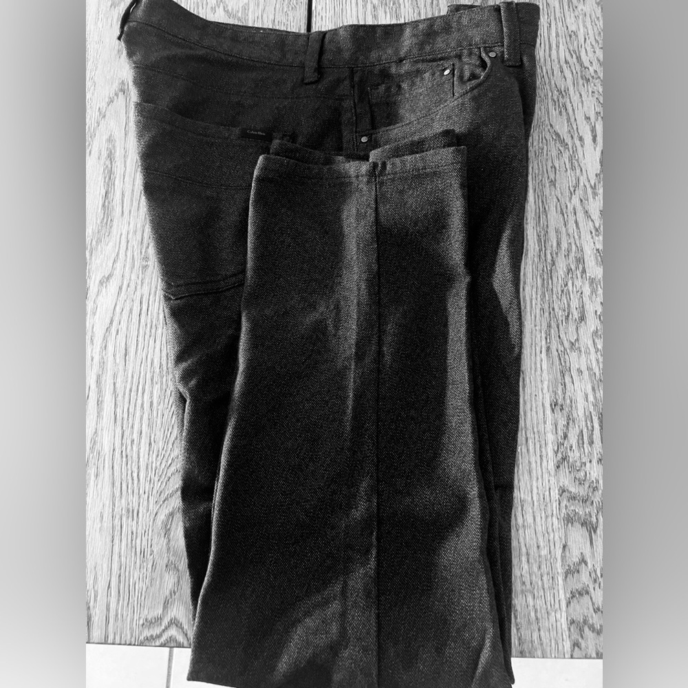 Men CK Pants. 32x30 Slim Fit. Dark gray color